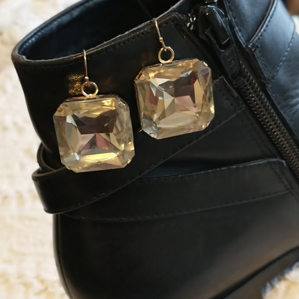 Gold rhinestone earrings
